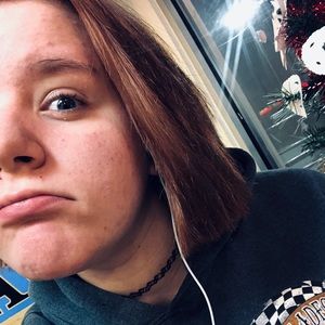 Meet your Posher, Caila